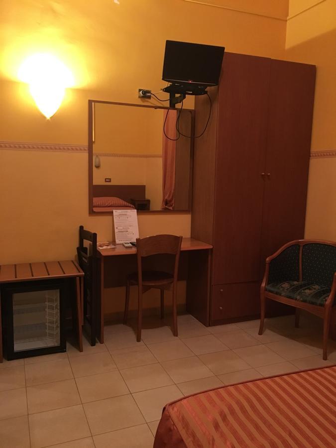 Soggiorno Comfort ローマ エクステリア 写真